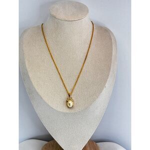Dainty Pearl Necklace